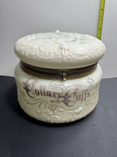 Wave crest collar and cuff - collar, jar