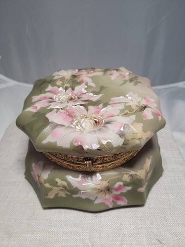Rare floral antique f - rare,