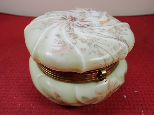Antique victorian wavecrest - antique,