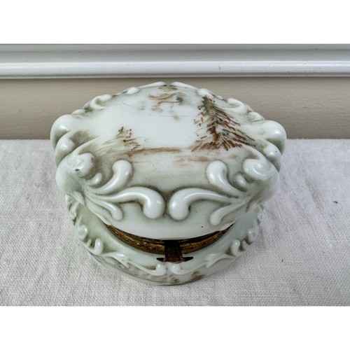 Antique victorian wave crest - antique,