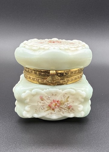 Antique wave crest monroe - wave,
