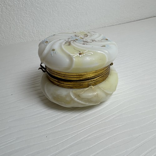 Fine elegant antique - ,