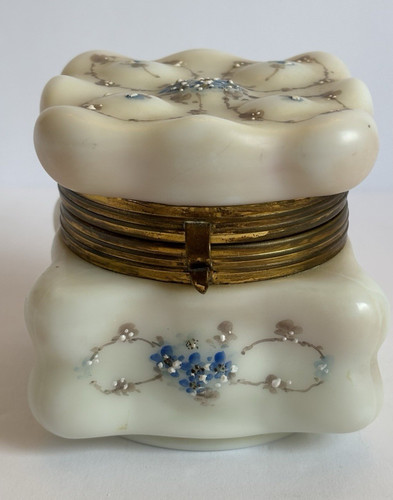 Antique wave crest monroe - wave,